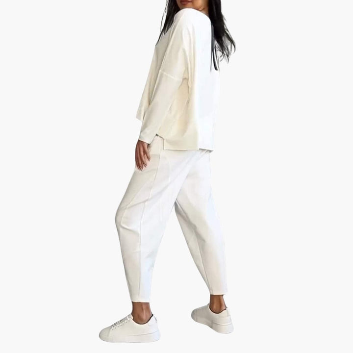 Angelica | Comfortable two-piece set with round neck