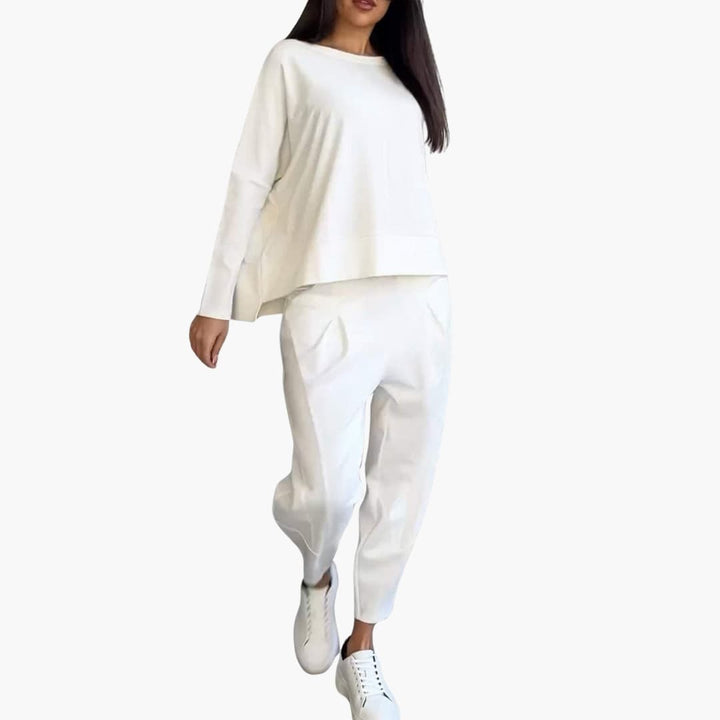 Angelica | Comfortable two-piece set with round neck