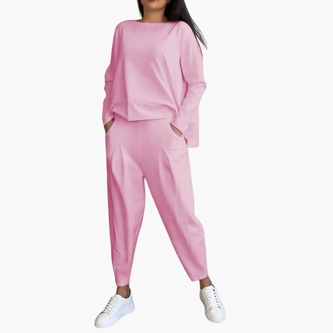 Angelica | Comfortable two-piece set with round neck