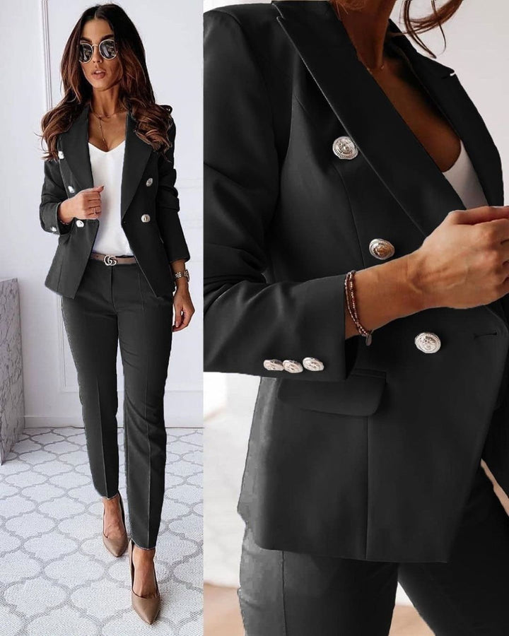 Amaris – Refined Double-Breasted Suit