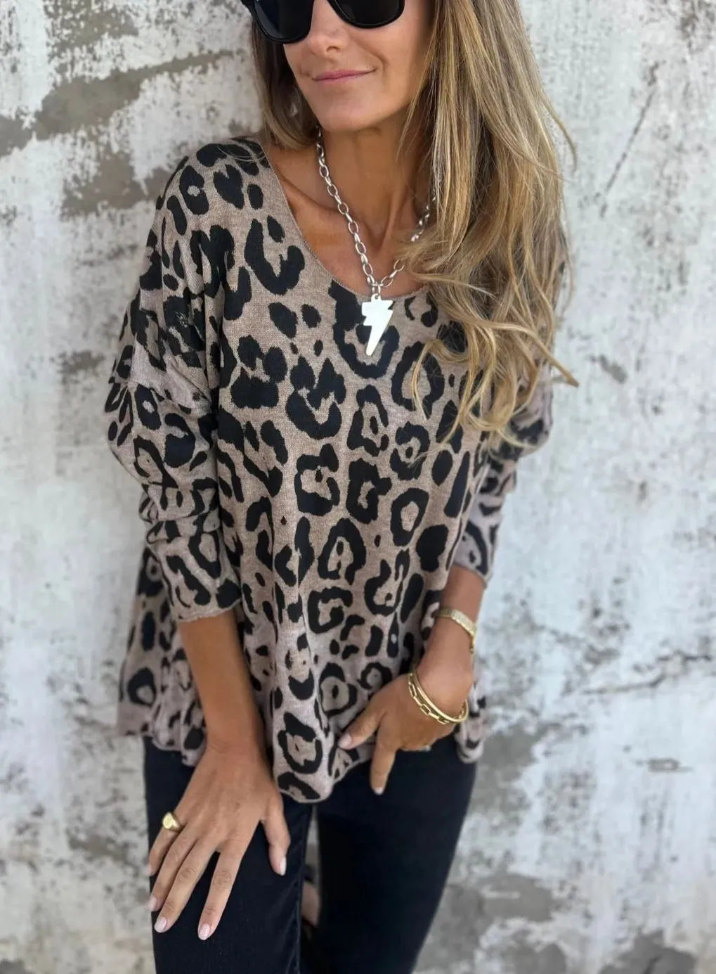 Emilia – Leopard Print Crew Neck Blouse